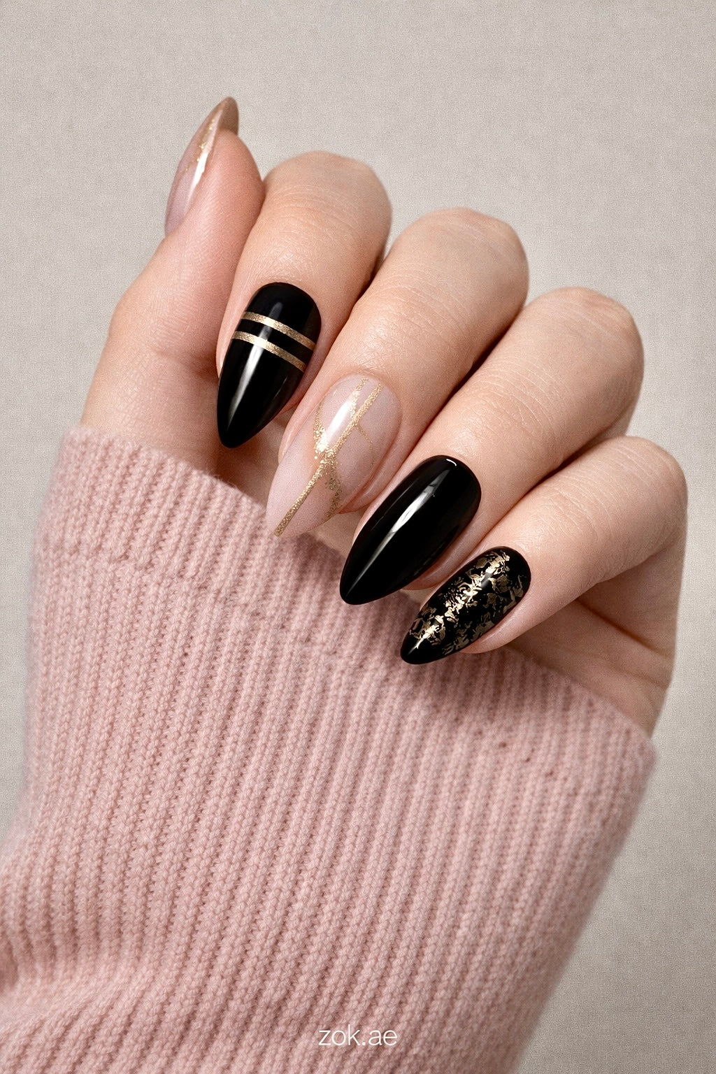 Press-On Nails 061