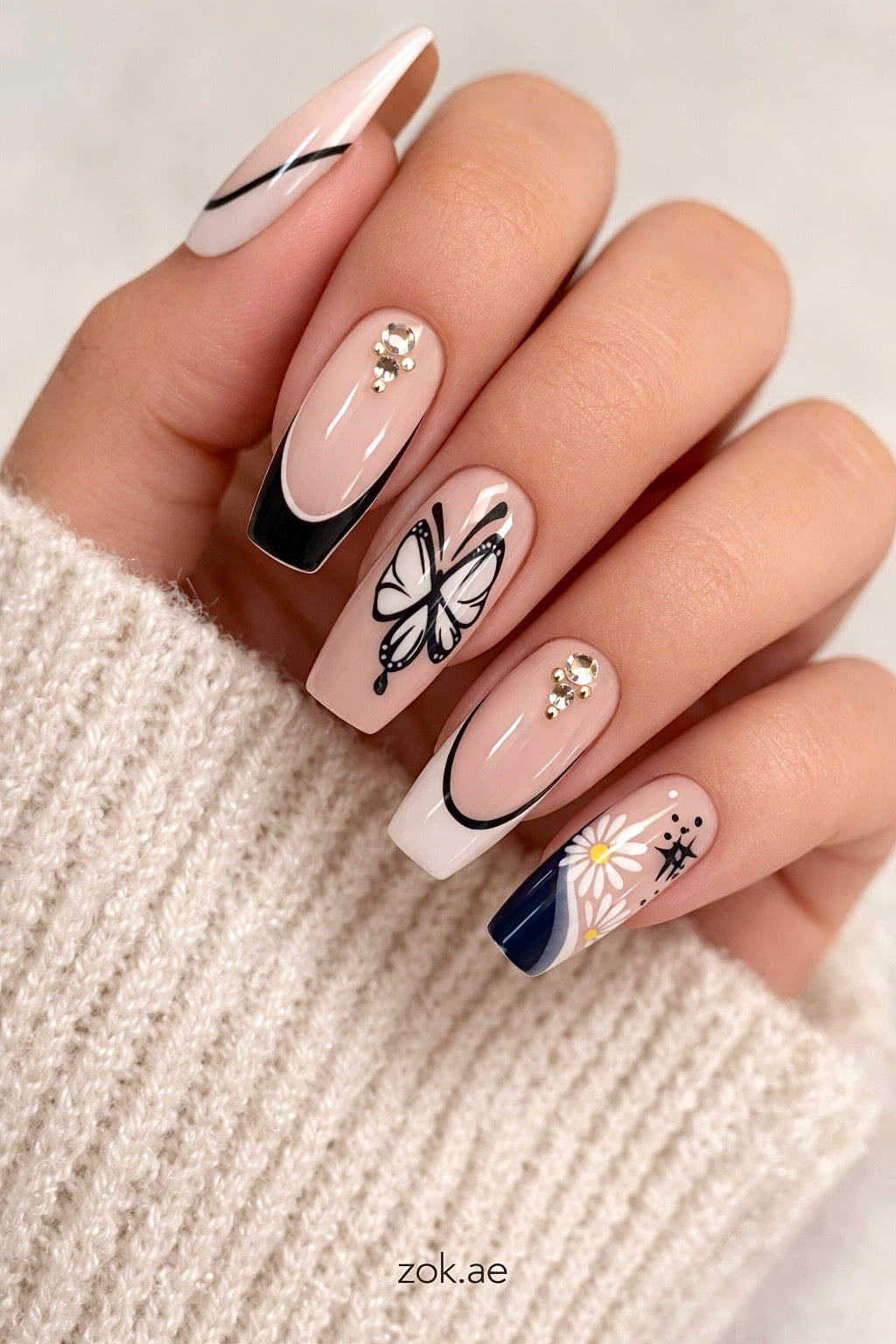 Press-On Nails 052