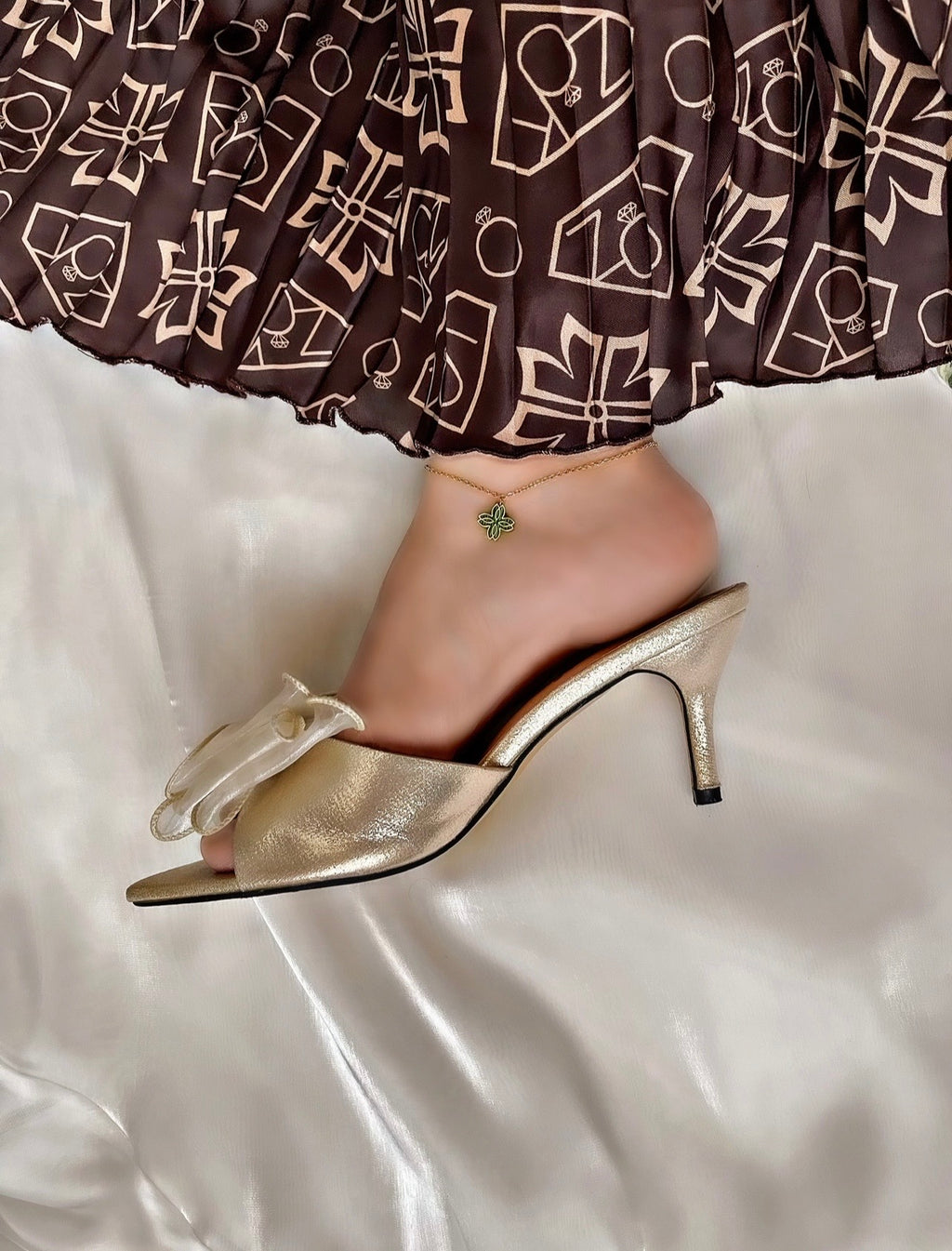 Zok Anklet Lifestyle Worn UAE