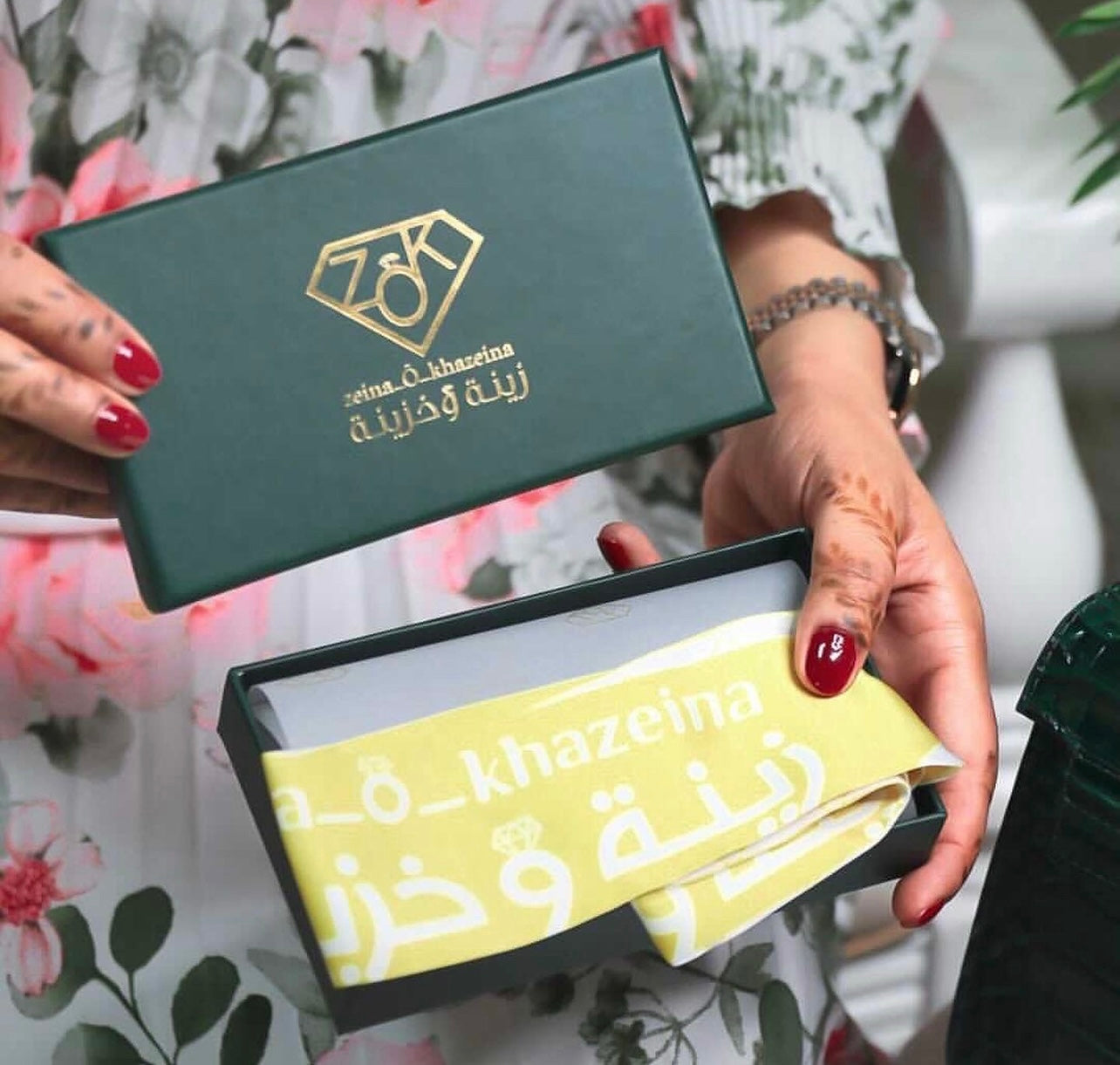 Zok Luxury Bag Scarf Elegant Print UAE
